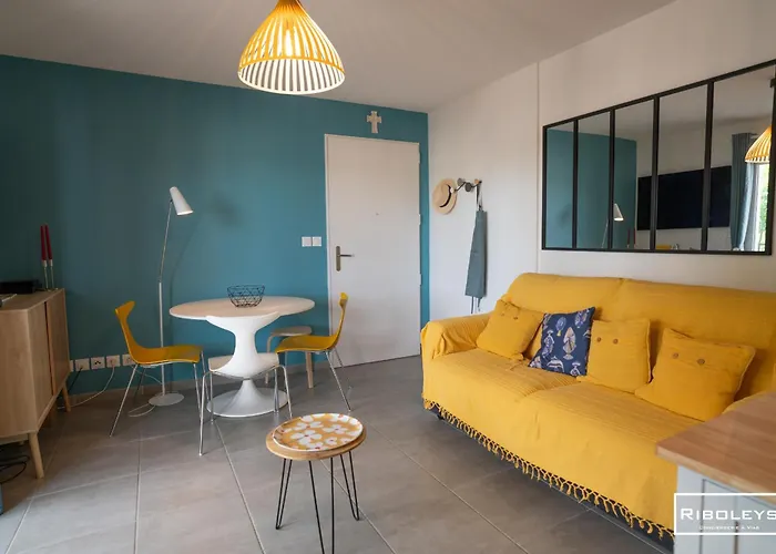 Marina - T2 Climatisé Avec Wifi Et Piscine * Vias